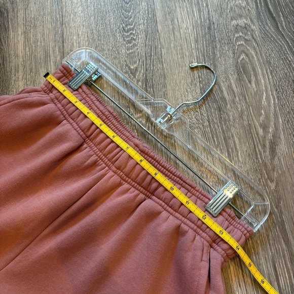 New Balance Women's Dusty Rose Joggers - Picture 5 of 7